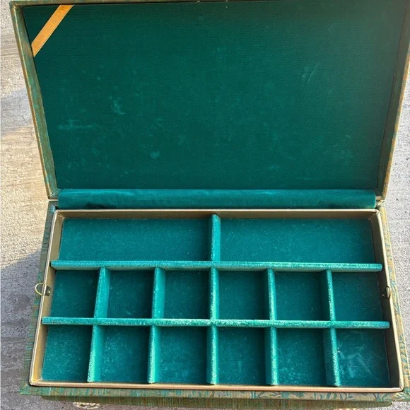 Vintage jewelry box Green - Picture 6 of 11